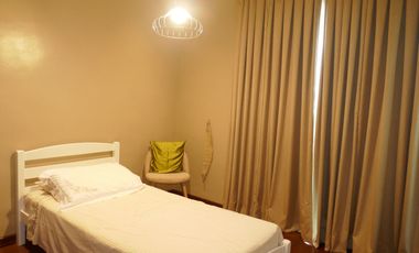 furnished 3-bedroom condo unit with 2-car park in Cebu I.T. Park at @ P21M