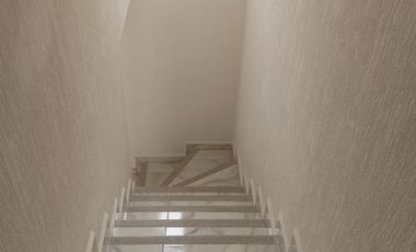 VENDO CASA EN PUENTE MORENO