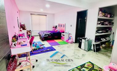 SE VENDE CASA CON 2 ACCESOS EN EL CENTRO DE IXTLAHUACA