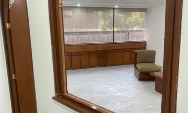 Oficina en Jardines de la montaña. Tlalpan. Venta.
