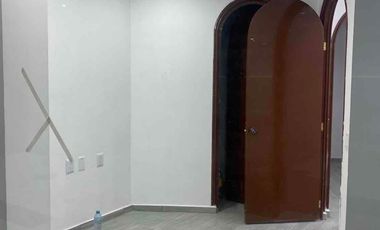 Oficina en Jardines de la montaña. Tlalpan. Venta.