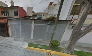 CASA EN VENTA COLONIA VALLE DORARO POR REMATE, EXCELENTE OPORTUNIDAD!