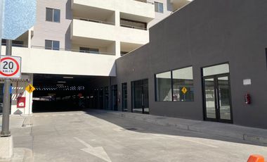 Se Renta Local Comercial en Calzada Urban Center