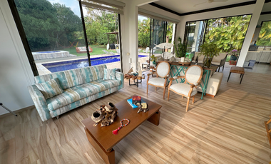 Casa de revista en el condominio casa de campo en Restrepo