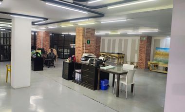 Edificio en renta San Miguel de Chapultepec, cerca de constituyente DG25-1119