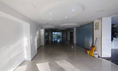 Edificio en renta San Miguel de Chapultepec, cerca de constituyente DG25-1119