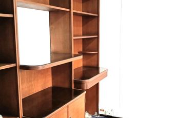 ¡Exclusiva Casa de Dos Pisos en Palermo con Amplio Espacio y Seguridad!