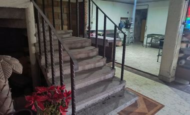 EDIFICIO EN VENTA EN TOLUCA, 1000 METROS CONSTRUCCIÓN INCLUYE 2 DEPARTAMENTOS 9 MILLONES EJIDO
