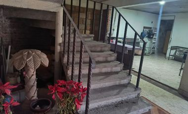EDIFICIO EN VENTA EN TOLUCA, 1000 METROS CONSTRUCCIÓN INCLUYE 2 DEPARTAMENTOS 9 MILLONES EJIDO