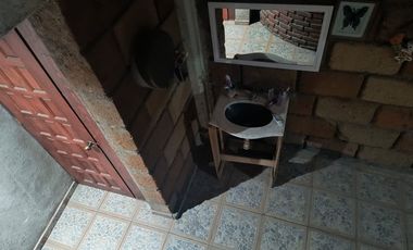 EDIFICIO EN VENTA EN TOLUCA, 1000 METROS CONSTRUCCIÓN INCLUYE 2 DEPARTAMENTOS 9 MILLONES EJIDO