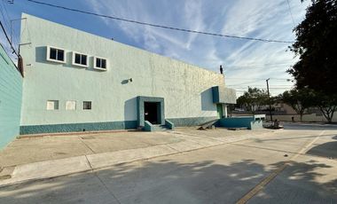 BODEGA COMERCIAL 300M2 EN EL CUCAPAH - VENTA O RENTA