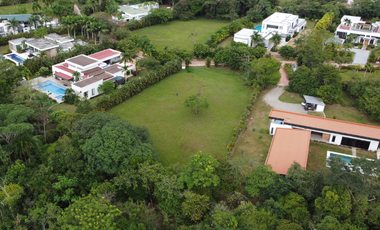 Lote en el condominio Santa Teresita