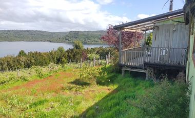 Parcela con casa, excelente vista a Lago Natri, sector Miraflores