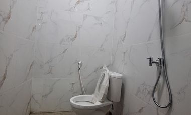 Rumah baru siap huni di komplek pondok kelapa jakarta timu r