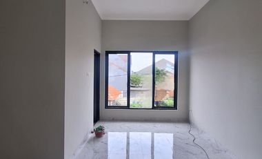 Rumah baru siap huni di komplek pondok kelapa jakarta timu r