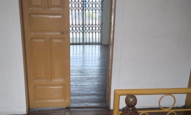 Se vende casa comercial en el centro de Portoviejo