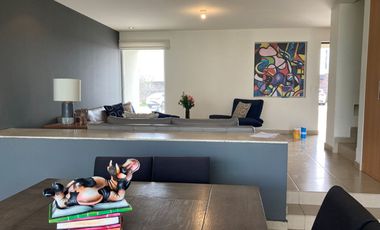 CASA EN VENTA, 4 HABITACIONES Y CUARTO DE SERVICIO, CAÑADAS DEL LAGO, CORREGIDORA, QUERETARO