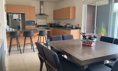 CASA EN VENTA, 4 HABITACIONES Y CUARTO DE SERVICIO, CAÑADAS DEL LAGO, CORREGIDORA, QUERETARO