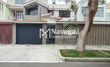 VENTA DE CASA EN LA PERLA - ESPALDA DE LA ISLA DEL PARAISO