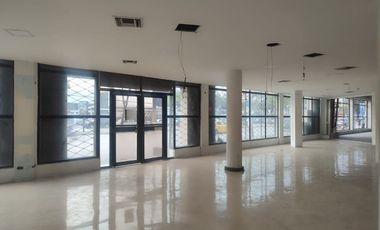 Edificio de alquiler en la Ave Juan Tanca Marengo, 1302 m2.