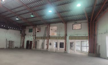 Edificio de alquiler en la Ave Juan Tanca Marengo, 1302 m2.
