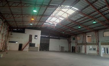 Edificio de alquiler en la Ave Juan Tanca Marengo, 1302 m2.