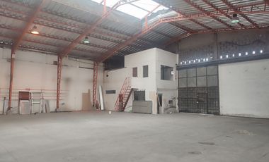 Edificio de alquiler en la Ave Juan Tanca Marengo, 1302 m2.