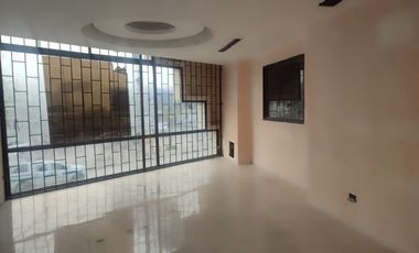 Edificio de alquiler en la Ave Juan Tanca Marengo, 1302 m2.