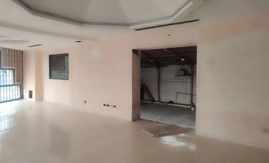 Edificio de alquiler en la Ave Juan Tanca Marengo, 1302 m2.