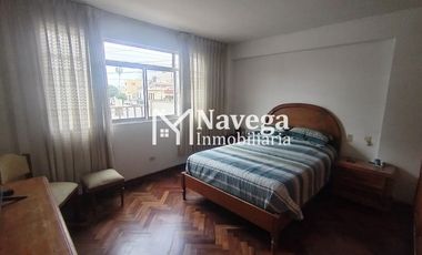 VENTA DE CASA EN CHUCUITO - FRENTE A PLAZA SANTA ROSA