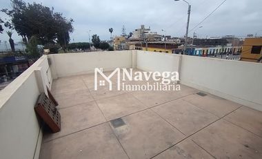 VENTA DE CASA EN CHUCUITO - FRENTE A PLAZA SANTA ROSA