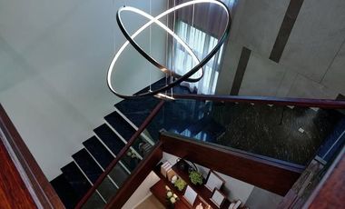 This quiet luxury pool villa in Summit Green Valley for sale