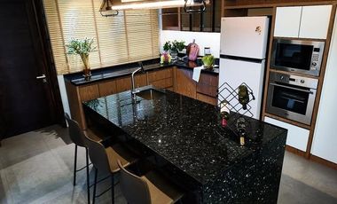 This quiet luxury pool villa in Summit Green Valley for sale