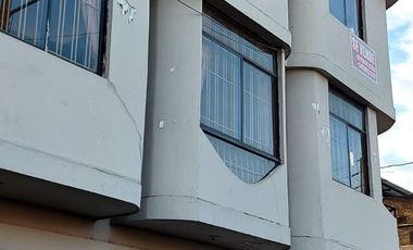 CASA EN QUEVEDO