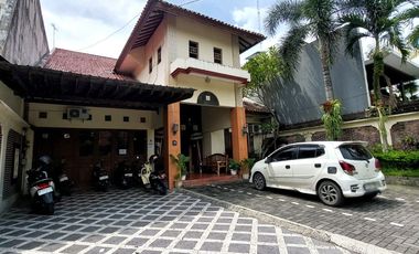 Guesthouse 17 Kamar dekat Hyatt Regency Palagan