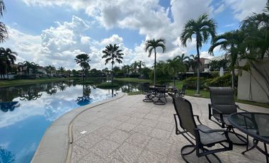 Samborondon, Venta de Hermoso Casa 5 dormitorios con piscina vista al Lago