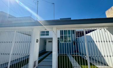 Casa en venta Prados de Santa María, a unos minutos de Centro Sur