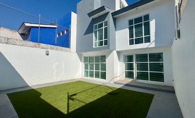Casa en venta Prados de Santa María, a unos minutos de Centro Sur