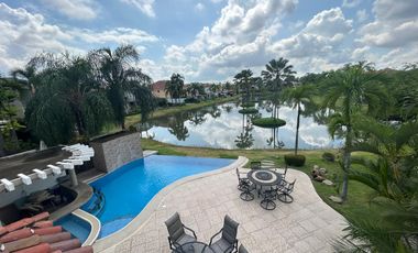 Samborondon, Se renta hermosa casa 5 dormitorios amoblada con piscina y vista a lago