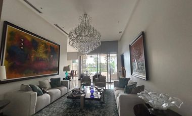 Samborondon, Se renta hermosa casa 5 dormitorios amoblada con piscina y vista a lago