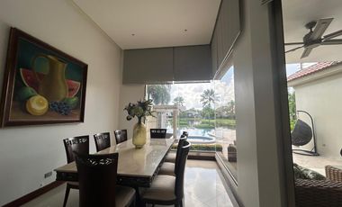 Samborondon, Se renta hermosa casa 5 dormitorios amoblada con piscina y vista a lago