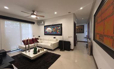 Samborondon, Se renta hermosa casa 5 dormitorios amoblada con piscina y vista a lago