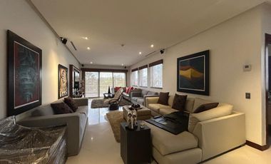 Samborondon, Se renta hermosa casa 5 dormitorios amoblada con piscina y vista a lago