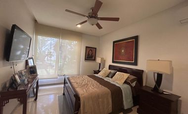 Samborondon, Se renta hermosa casa 5 dormitorios amoblada con piscina y vista a lago