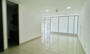 Oficina milla de oro medellin one plaza