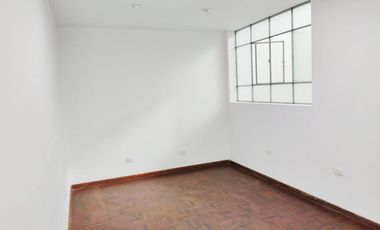 DEPARTAMENTO U/0 OFICINA EN 2DO PISO  EN ALQUILER EN BREÑA