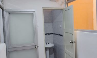 DEPARTAMENTO U/0 OFICINA EN 2DO PISO  EN ALQUILER EN BREÑA