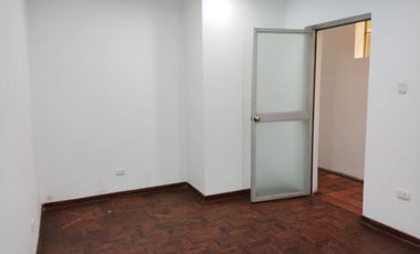 DEPARTAMENTO U/0 OFICINA EN 2DO PISO  EN ALQUILER EN BREÑA