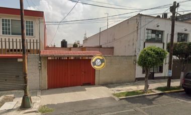 Casa en Col. Claveria Azcapotzalco CDMX. Remates Exclusivos, Tu nuevo hogar te espera.