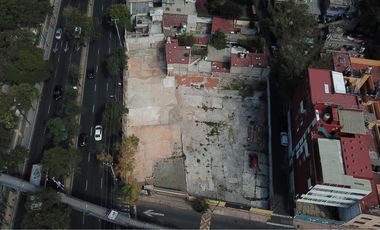 Terreno en renta con ubicación estratégica en Av. Constituyentes, Miguel Hidalgo